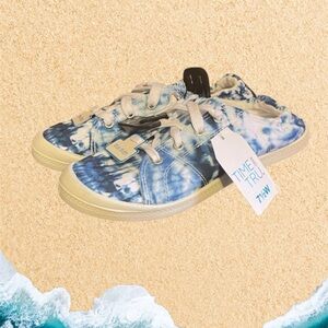 Time and Tru Memory Foam Blue Tie Dye Slip On Sneakers
